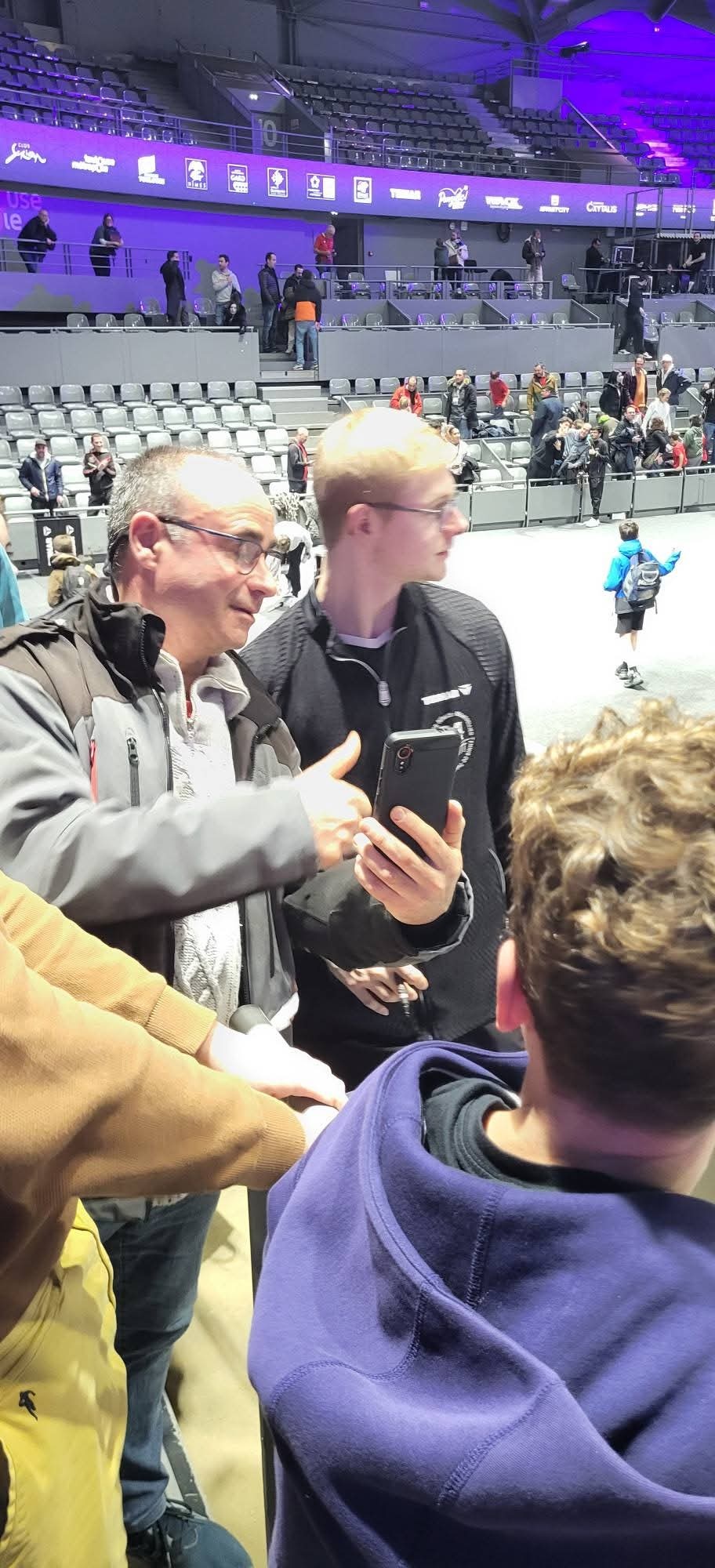 2026牢髮依旧低清合影这一块儿 