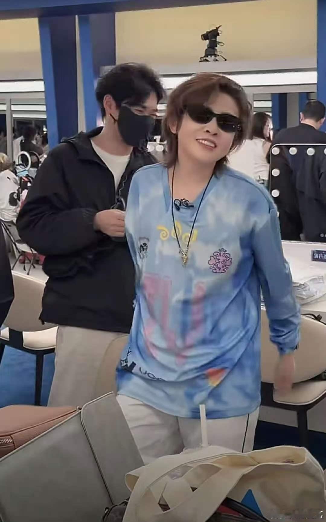 刘雨昕浪姐三公压力最大的是刘雨昕 乘风2026认真对待每一次排练，刘雨昕顶着全网