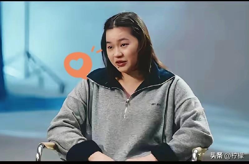 全红婵仅说了一句话，令所有人都沉默了，

她说:“不要在骂我了，是啊，人红是非多