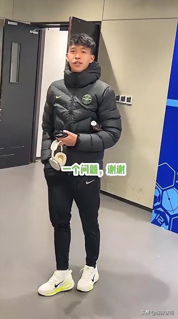 开始摆球星架子了，王钰栋赛后接受采访不耐烦的态度遭到批判！

在昨晚进行的中超比