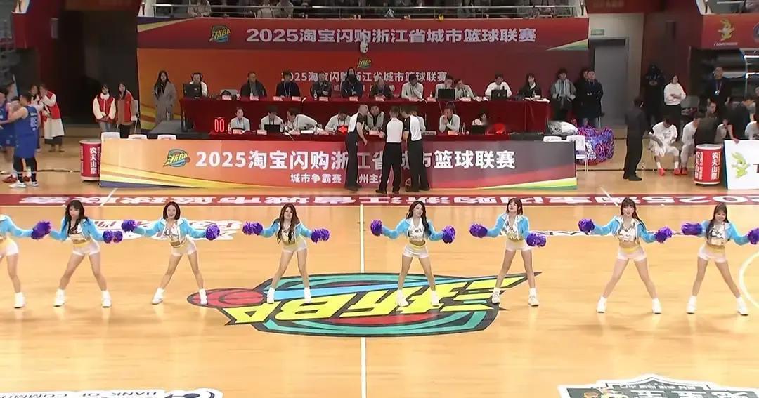 湖州队赢球仍出局，刘卓砍30+白忙活
 
最后一轮98比82大胜舟山，全队却坐在