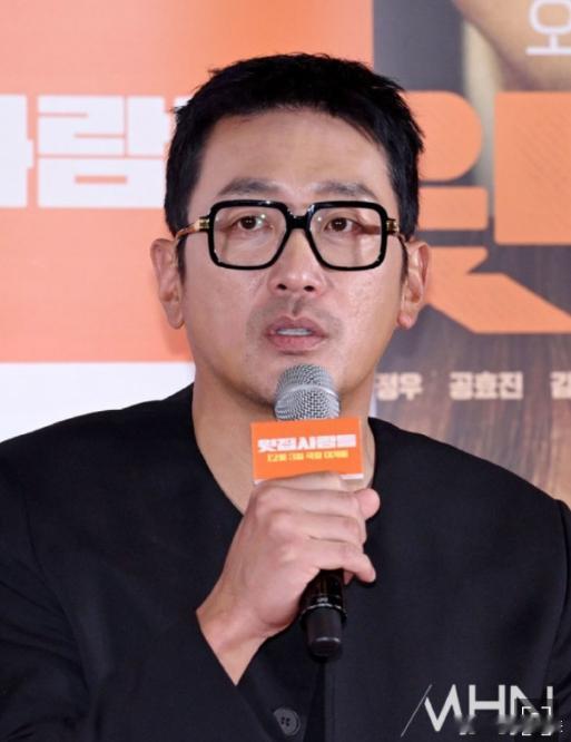 河正宇承认恋情否认结婚河正宇否认将结婚 据韩媒，此前韩媒报道河正宇将结婚，将7月