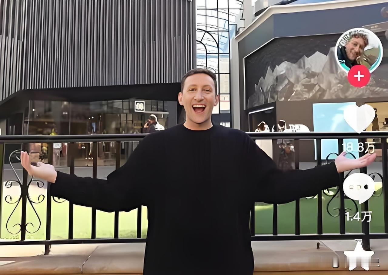 我好奇查了一下埃文·凯尔的现状，不查不知道，一查真的满是意外与温暖。本以为这位坚