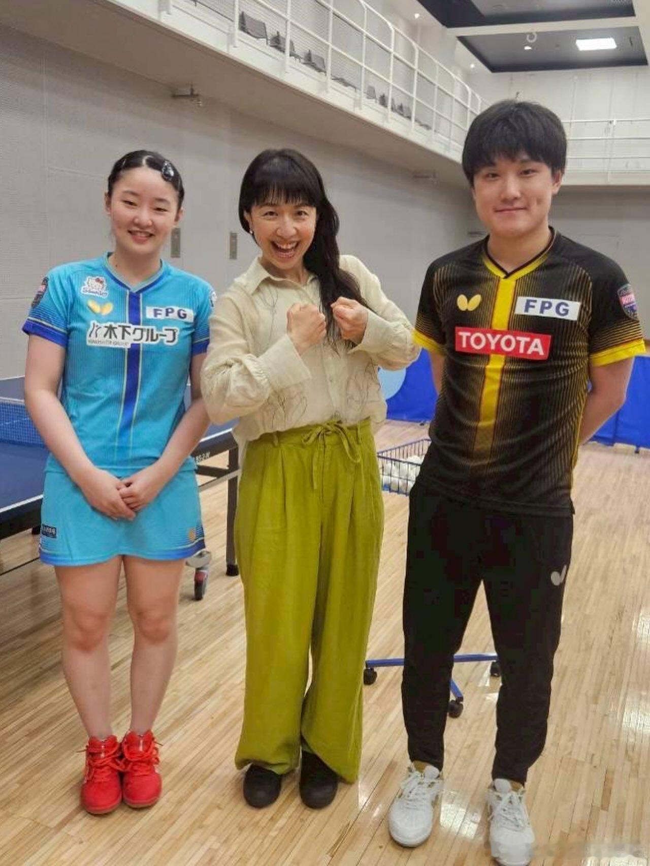 张本智和其它 260716 日本前奥运摔跤选手浜口京子透露，张本智和参加了中部日