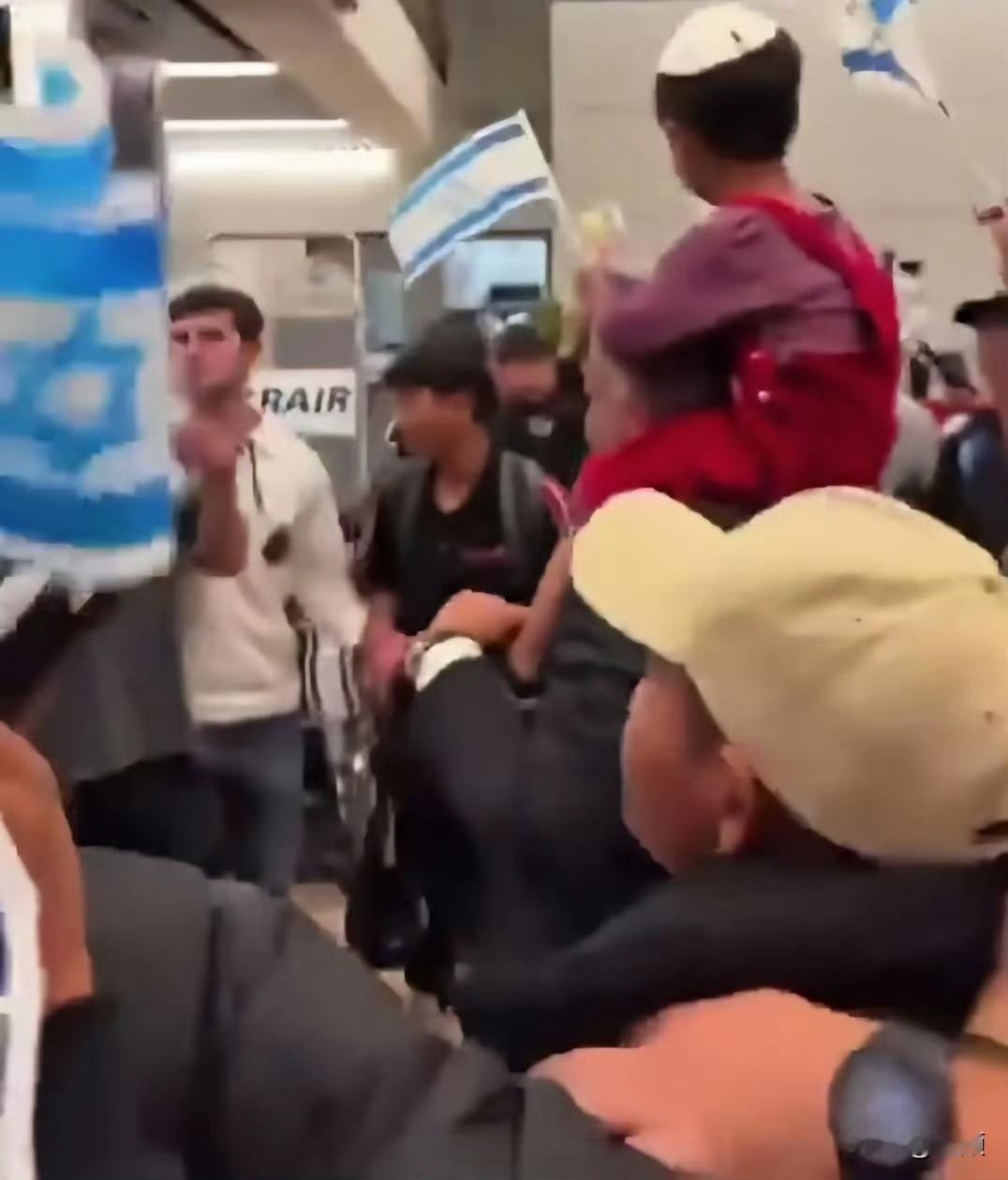 以色列近期启动“晨曦之翼”移民计划，首批240名来自印度北部贝内·梅纳什社区的移