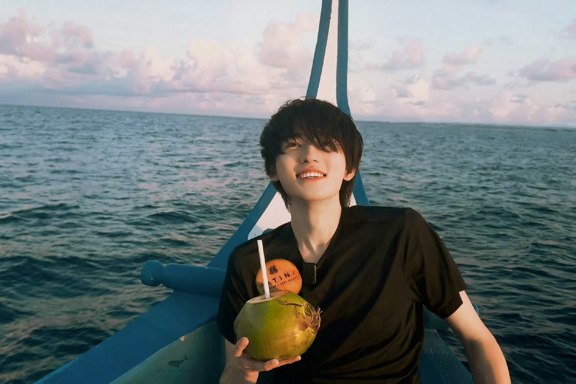 宋亚轩去马代给时代少年团带礼物提到马代就不得不放出这组神图了 