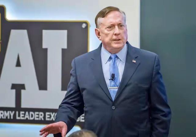 美国国防部前高级顾问、退役陆军上校道格拉斯·麦格雷戈警告美国政府：“不要用衡量中