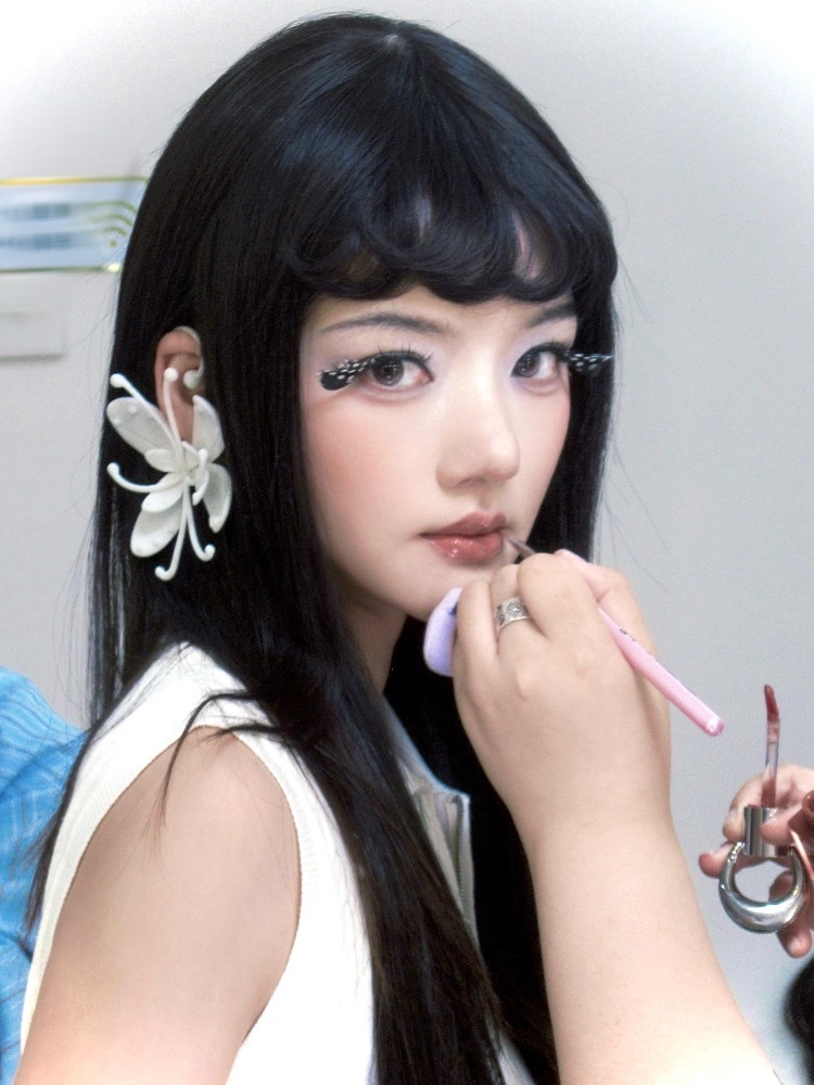 任敏 好亮眼的风格 妈妈咪！这是任敏？！！！好不一样的风格 好美好亮眼 美成啥了