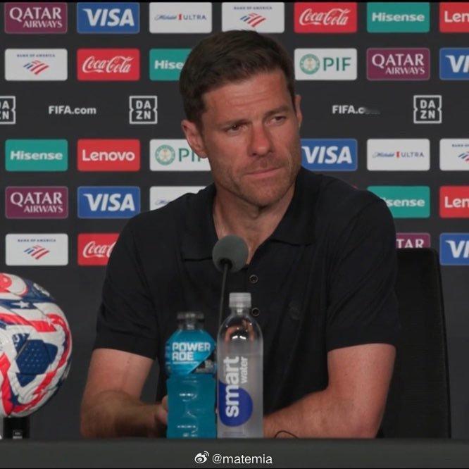 马斯坦托诺[超话] 🤍💎 皇马哈维·阿隆索：“弗朗哥拥有很多优点。他的个性、