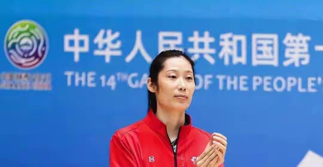 朱婷！终于有动静！将参加8月8日亚排联盛典颁奖！又一高光！

今年暑期，朱婷拿到