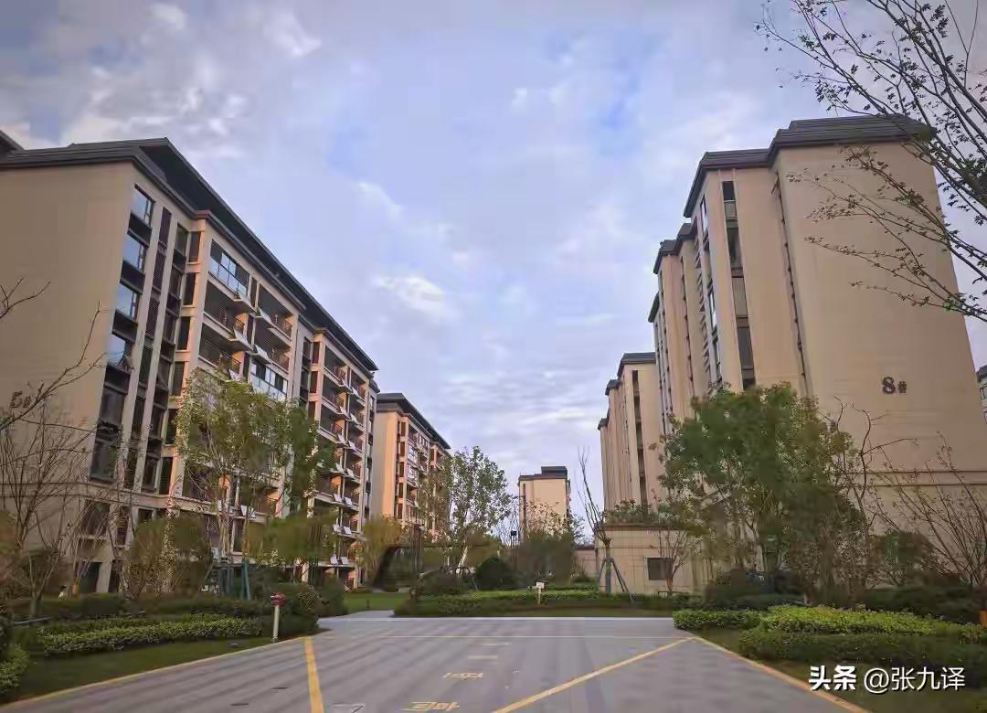 完整榜单
房地产转折点到了吗？

这是近年来无数人心中最关切的话题：房地产市场，