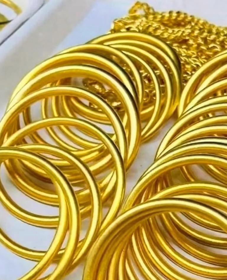 20个金饭碗：
1、第一金饭碗：公安局。
2、第二金饭碗：税务局
3、第三金饭碗