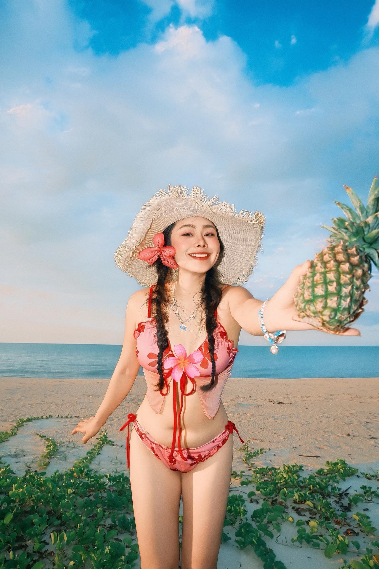世界是一本书，
不旅行的人只读了其中一页……
奔赴海口海边，与海风相遇🌊
36