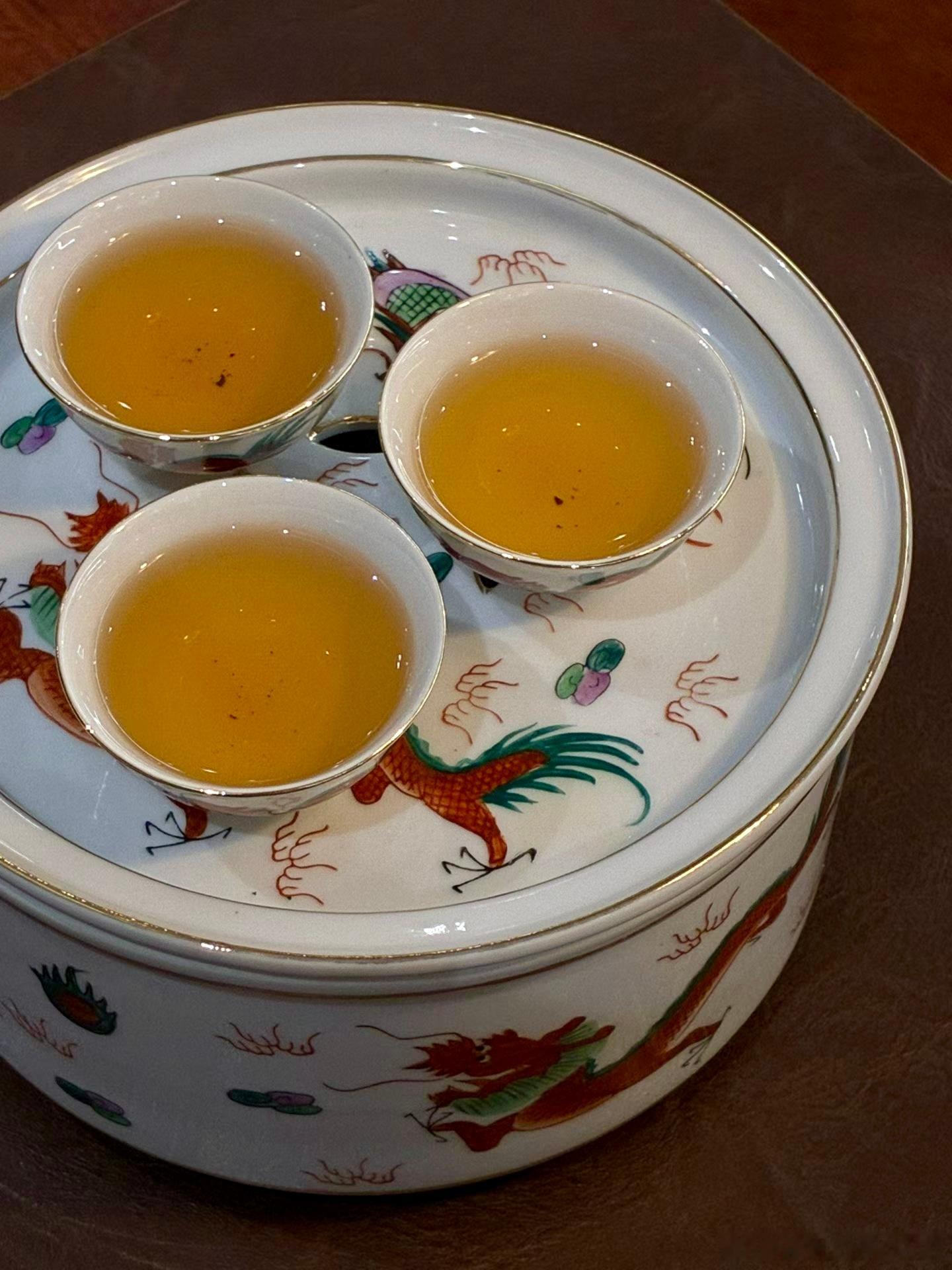 生活手记人就像一枚电池，当我们对外散发能量的时候，如果对方也回馈给我们相应的能量