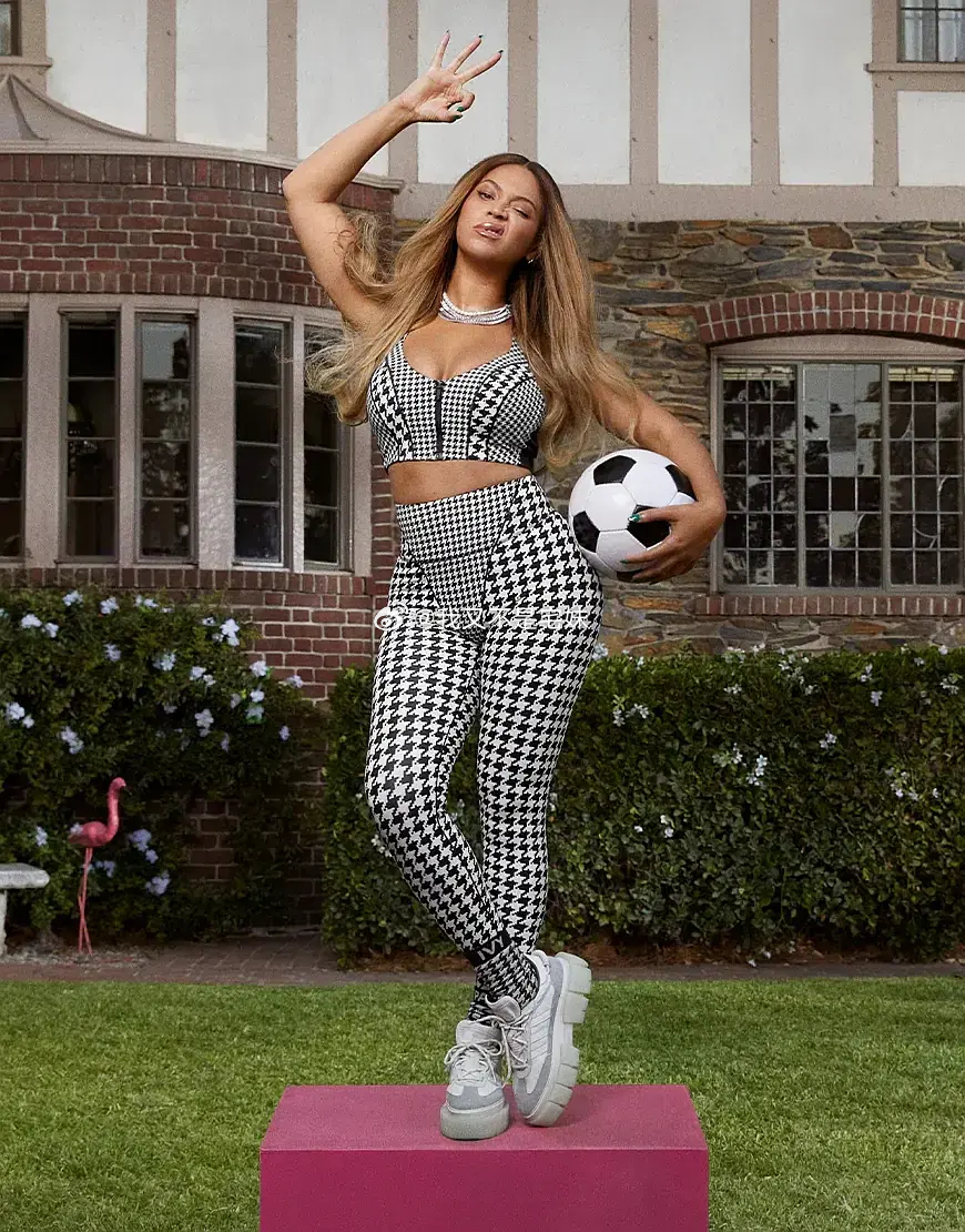 ⚽🎾🏀2021年碧昂丝Beyonce代言阿迪达斯运动装 