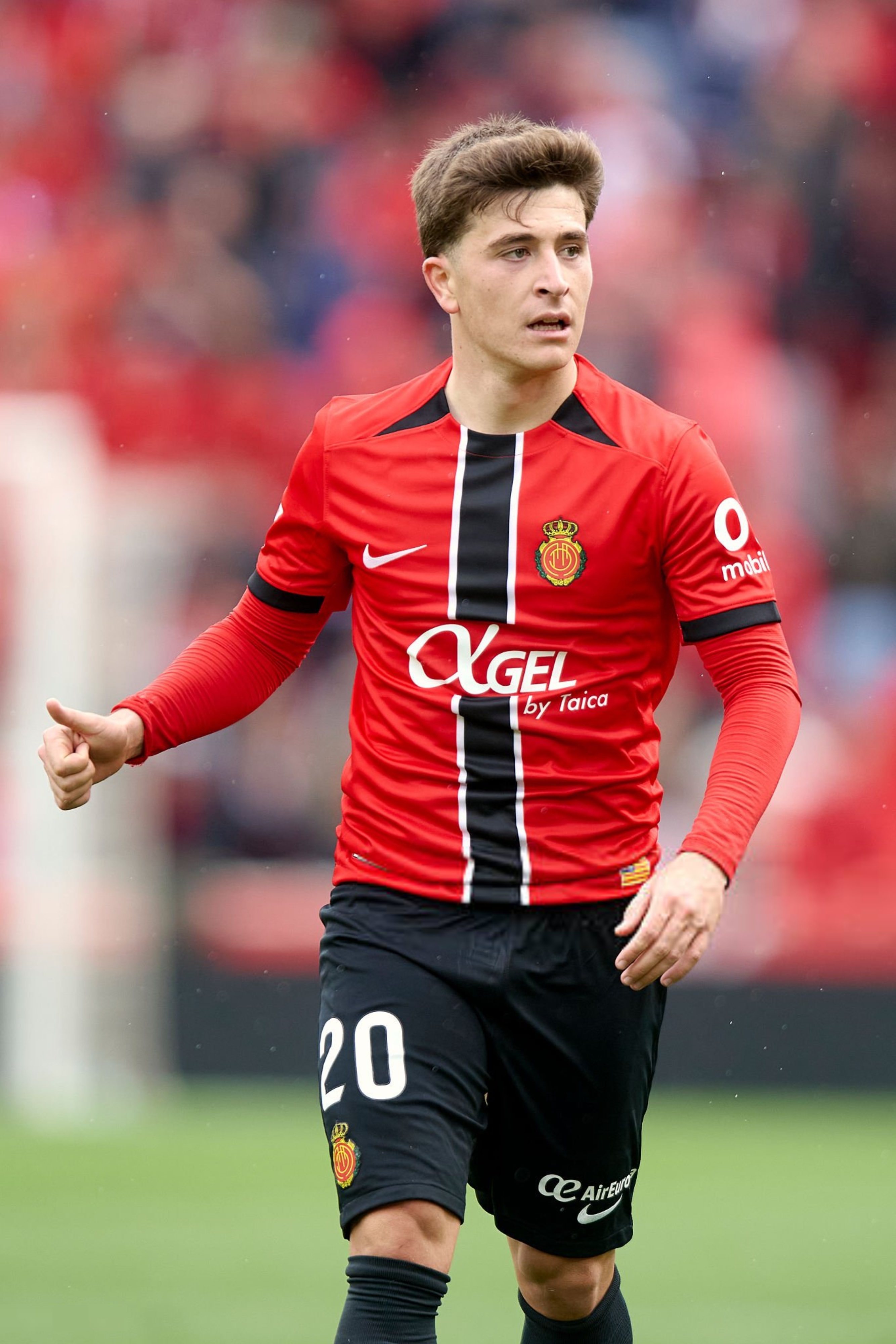 巴勃罗·托雷：我希望将来有一天能重返巴塞罗那。 我在那里的经历就像一场梦。我年轻