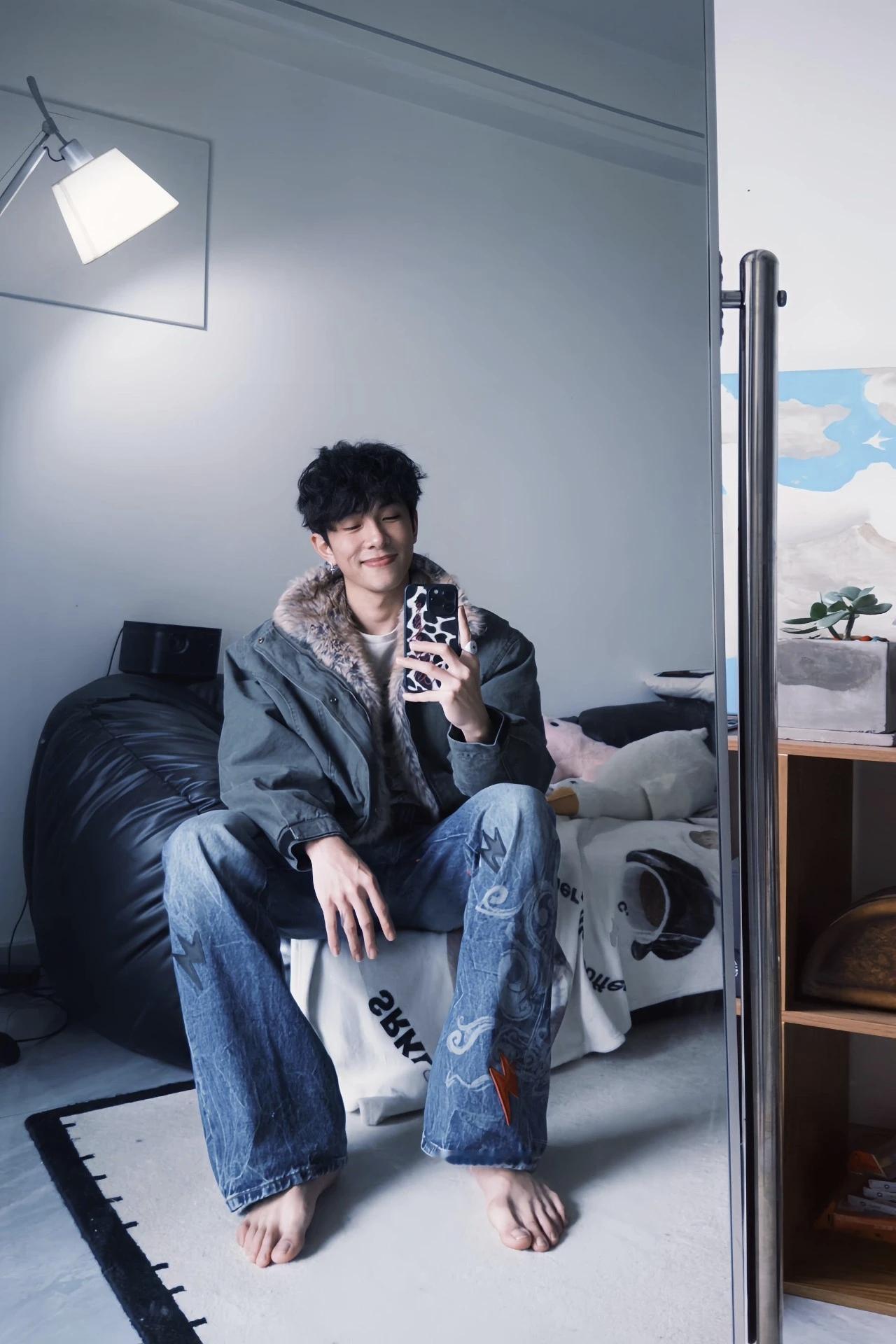 没有认识他的吧