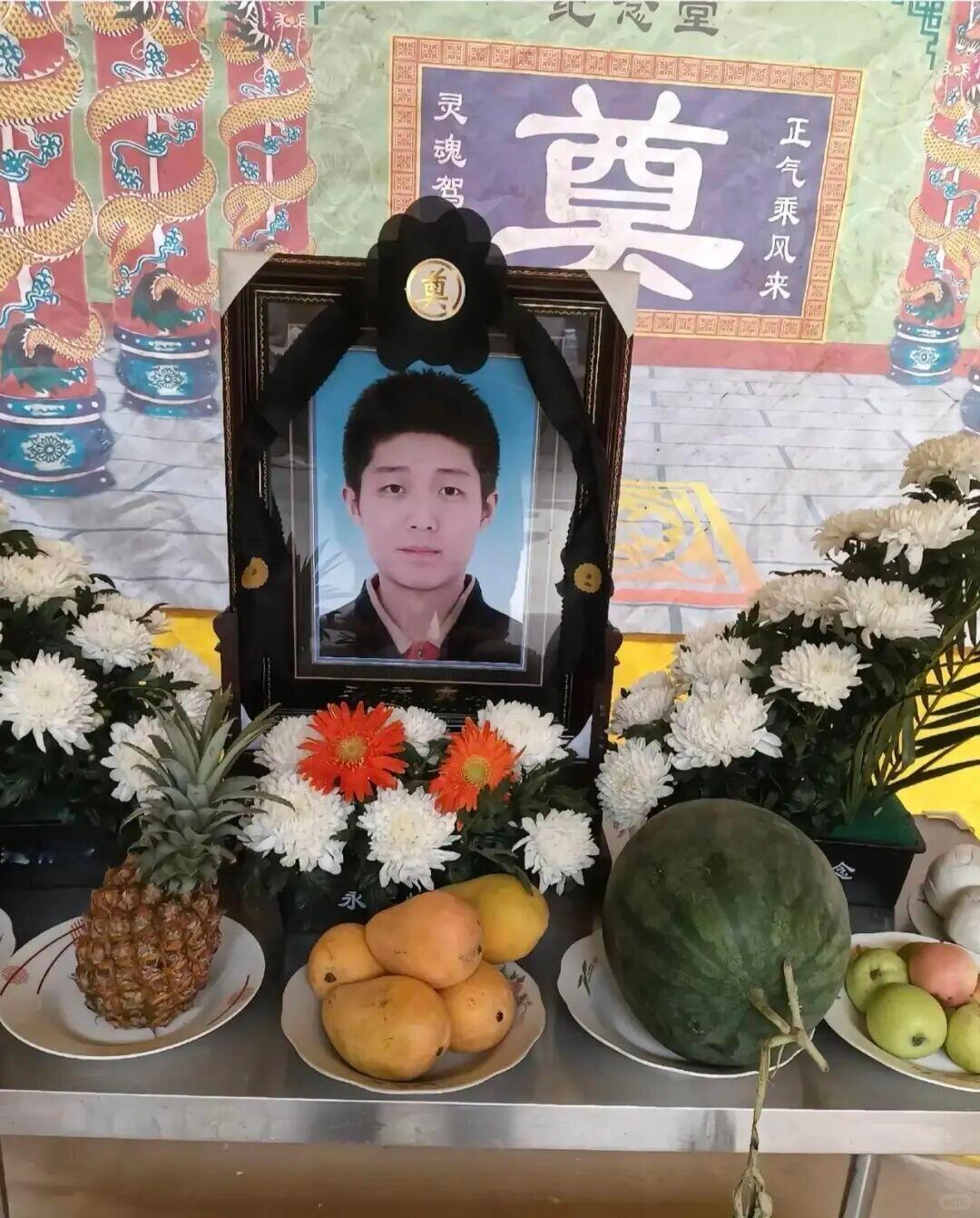 37岁教师身体不适坚持上课心梗去世看完这件事心里堵得慌，才三十七岁的老师，明明身