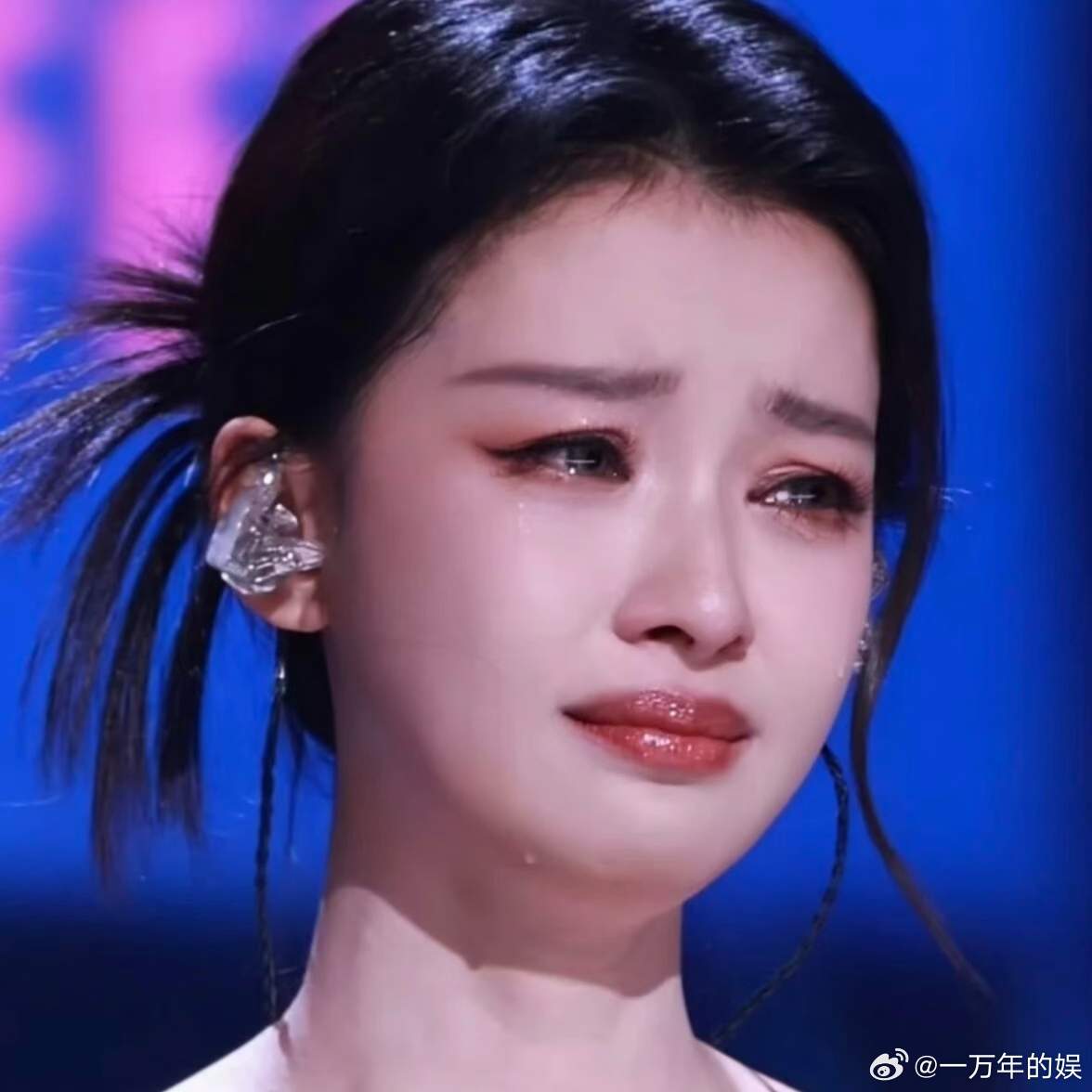 《浪姐》这节目肯定还会办下去，孙怡本来都糊了又翻红了。人就是慕强的，喜欢美的。之