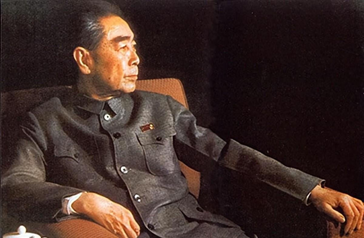蒋介石为何从未敢轻举妄动地对周恩来动手？动他可能导致嫡系全面反抗！
1936年1