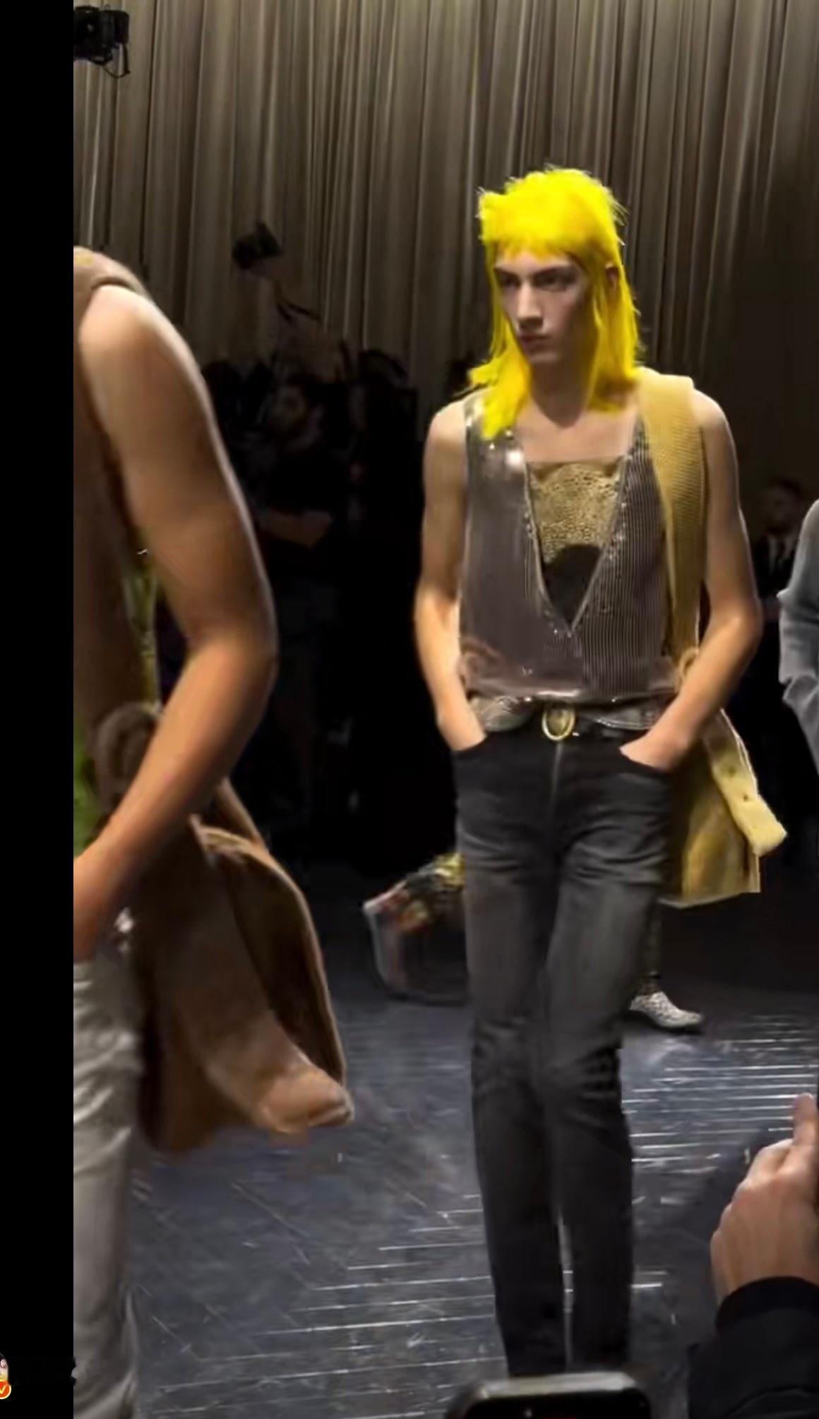 Dior？精神小伙dior大秀巴黎男装周