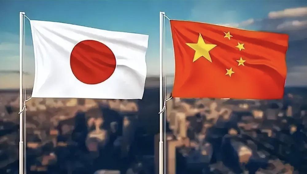 胖哥论坛闽大评中国再对日本出重拳 日本边磨刀边要货，中方干脆再来一记绝杀，高市内