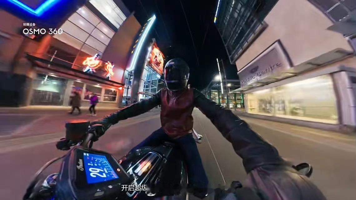 大疆的优势啊APP成熟好用，耳机麦克风通用无线连接方便。影石Insta360可能