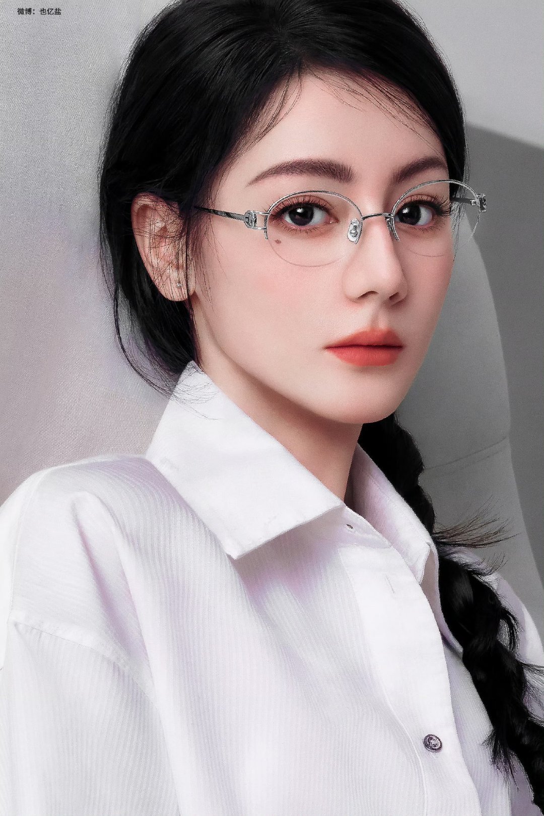 青春女大迪丽热巴