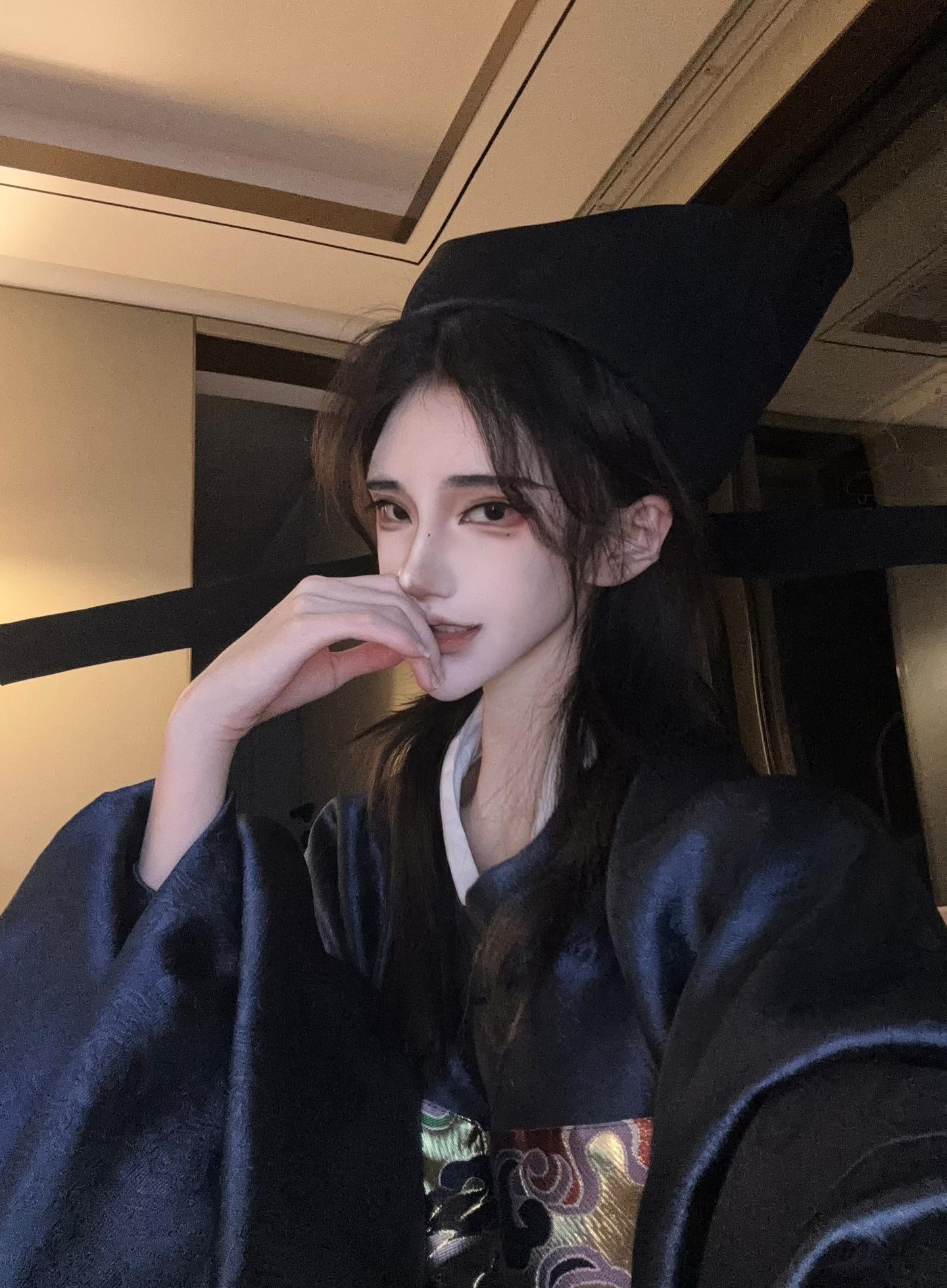 好月儿 帮帮我…