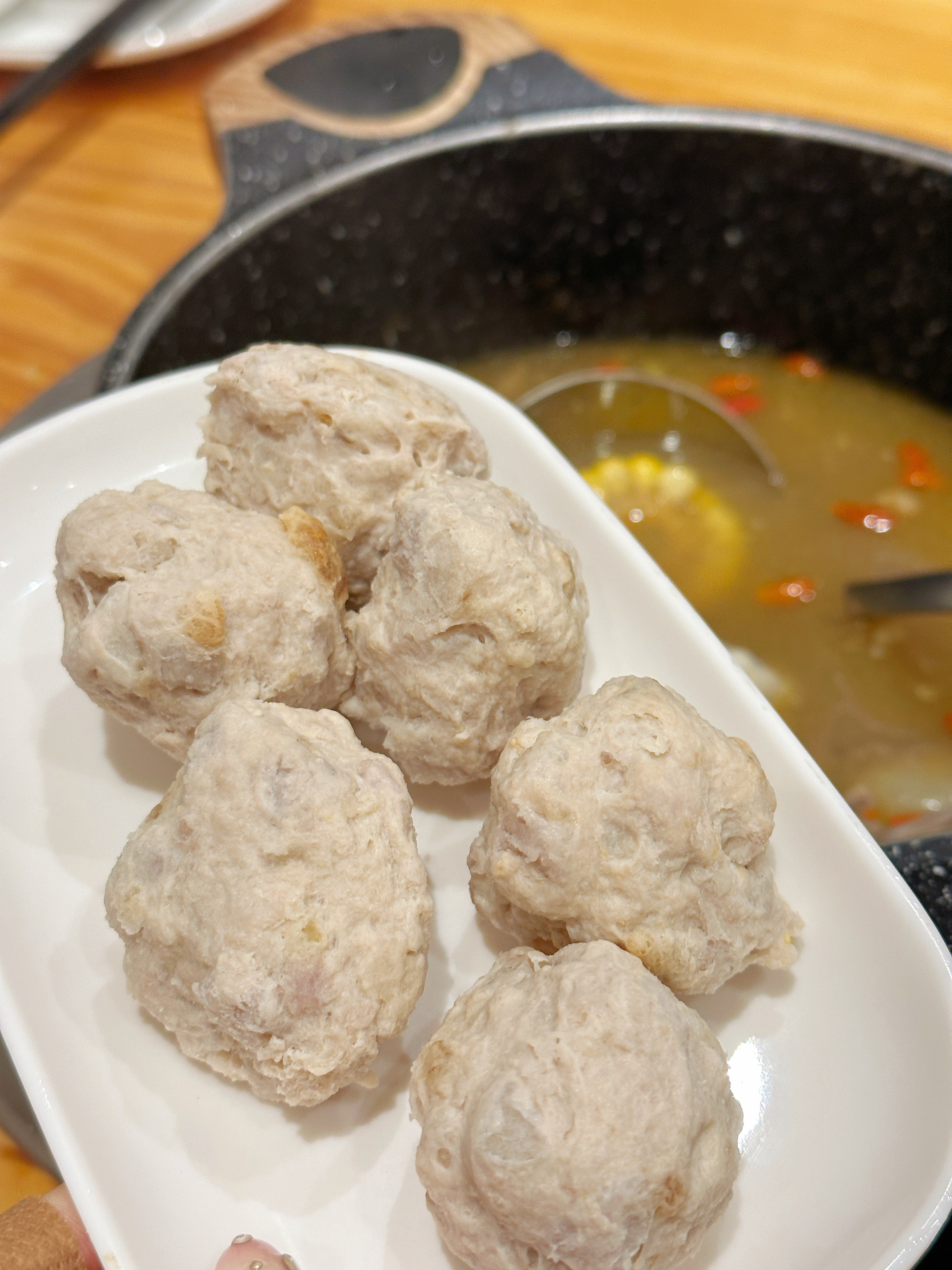 吃了羊肉炉🍲比东渡那家好吃好多！！路边不起眼的小店，炖罐和炒米饭真是绝啦[举手