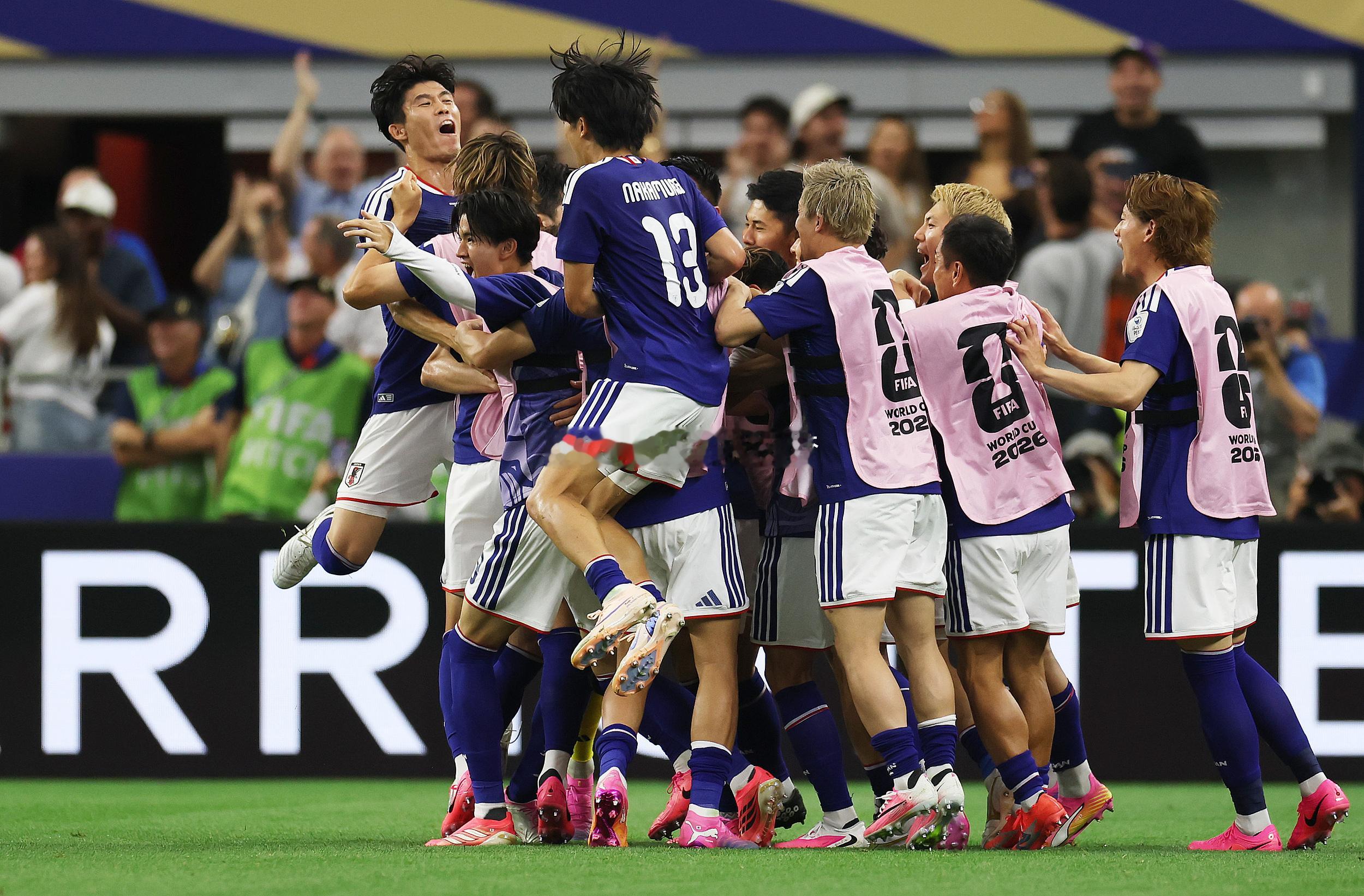 6月15日讯 2026年世界杯F组首轮，日本队2-2战平荷兰队。这样一来，本届世