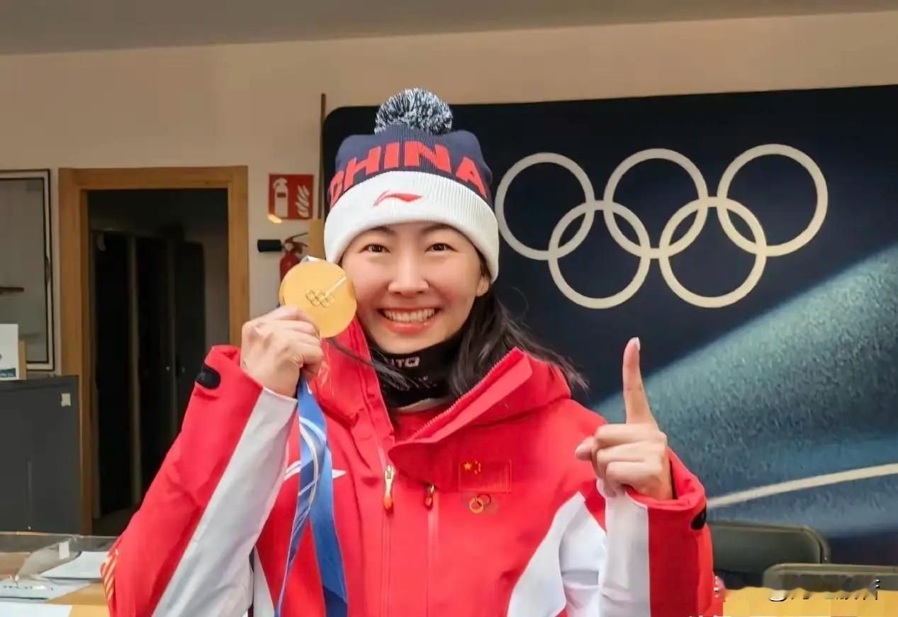 奥运会得金牌很难得，夫妻俩都得金牌更难得！

2026年米兰冬奥会上，中国运动员