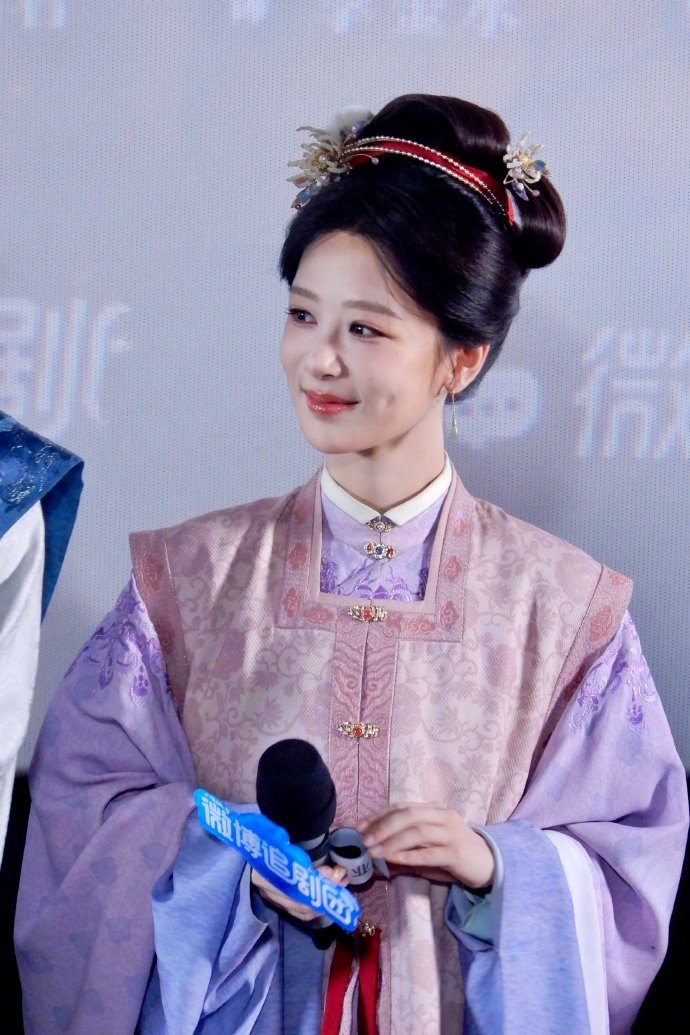 杨紫家业 杨紫李祯 你是这白开水一样淡的日子里偷偷加的一颗糖🍬(*/ω＼*) 