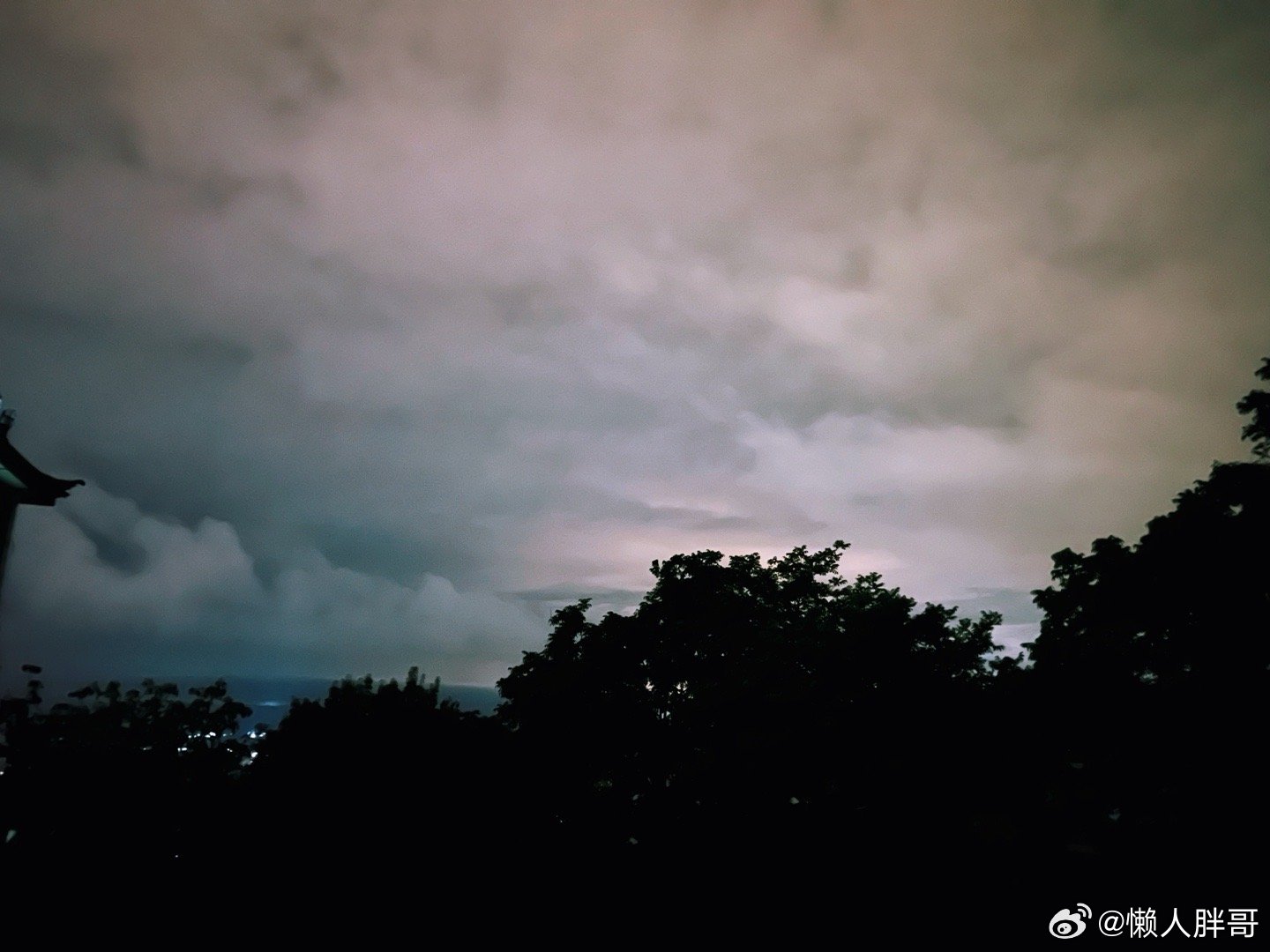此时此刻 20260627。周六。五月十三。一宿的雨滴滴答答到天光冒个泡周六好！