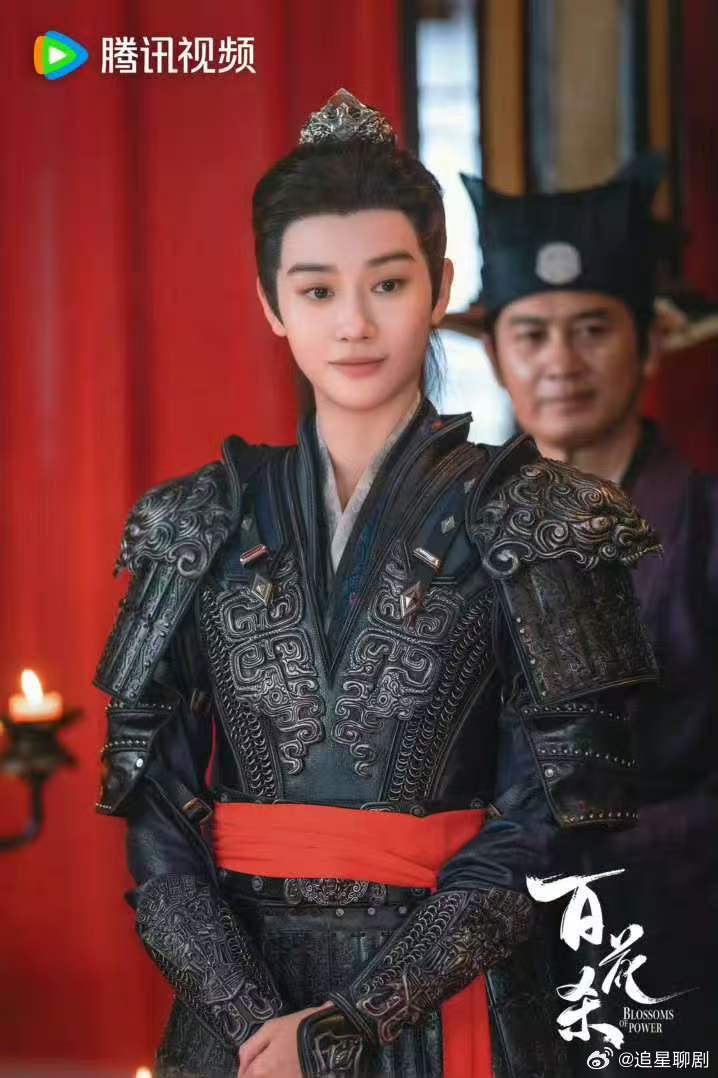 内娱女扮男装最成功的演员少年感从来不是靠短发和男装堆砌出来的，是眼神的果敢，身形