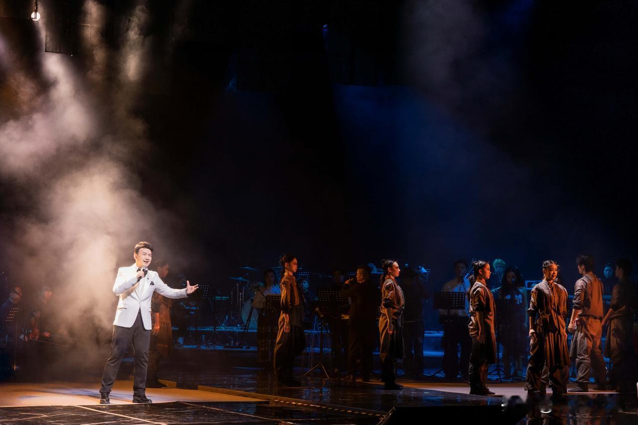 “三秦四季 畅旅欢歌”陕西省优秀旅游歌曲展演！昨晚在西安曲江盛大开幕!

整个展