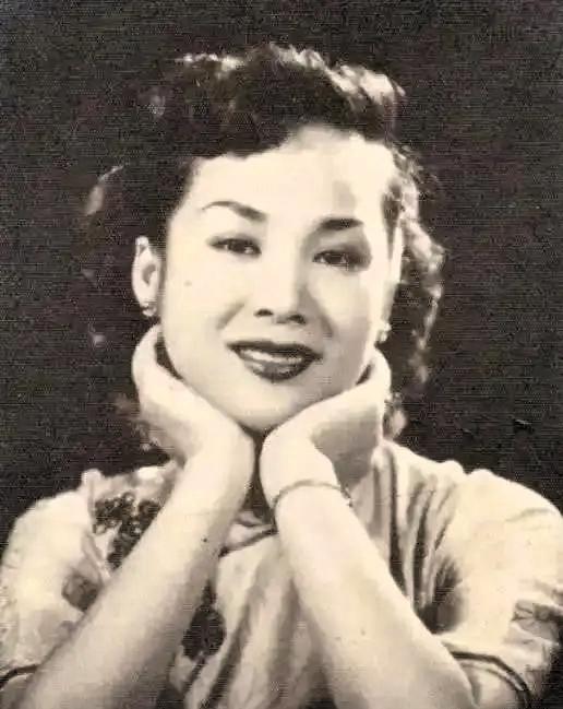 1936年，21岁嫁军阀做三姨太，5个弟弟却全是共产党；1948年她暗中送情报，