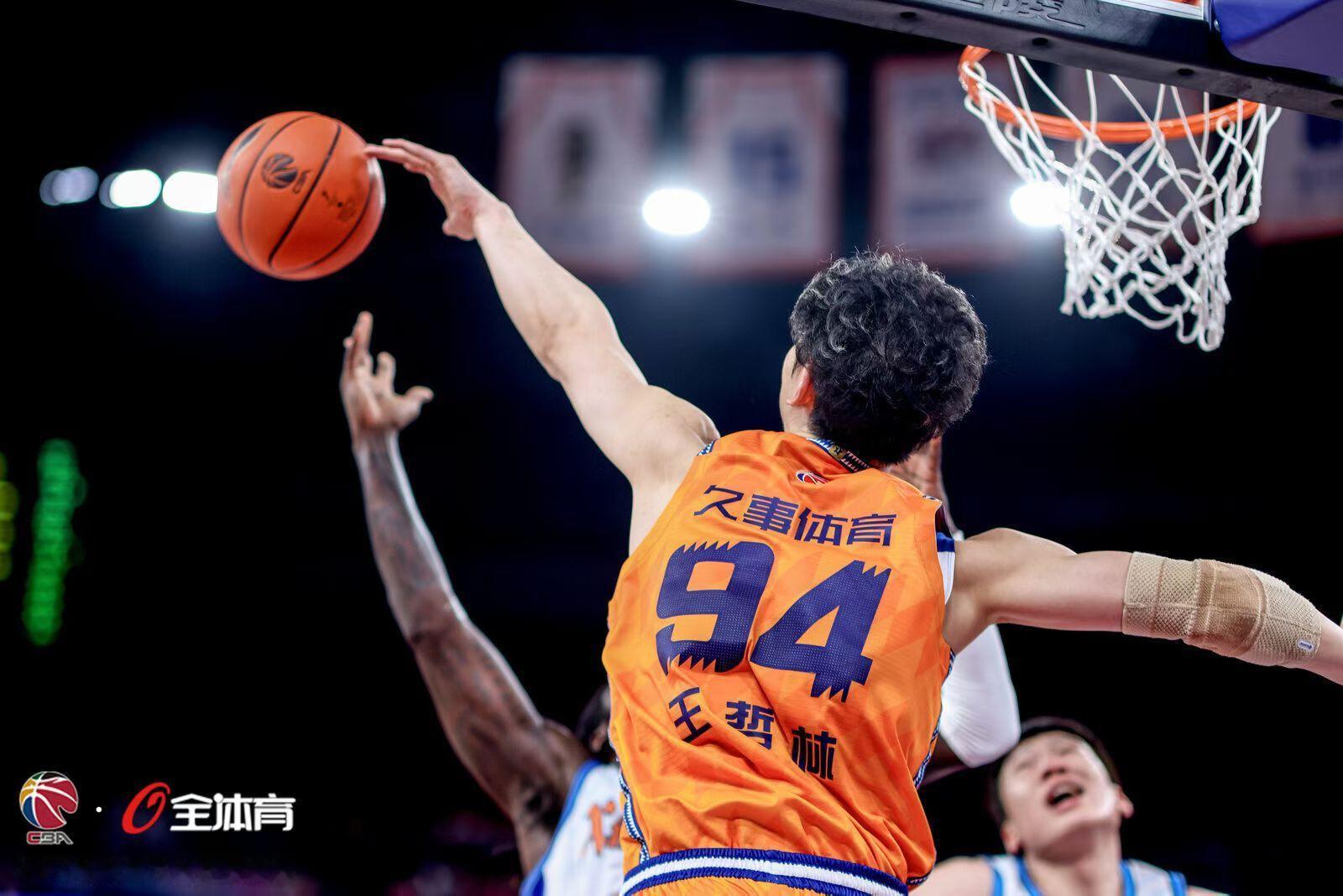 就像李弘权赛后说的，这就是篮球，不可能每场都像上场那么准，也不可能每场都像这场这