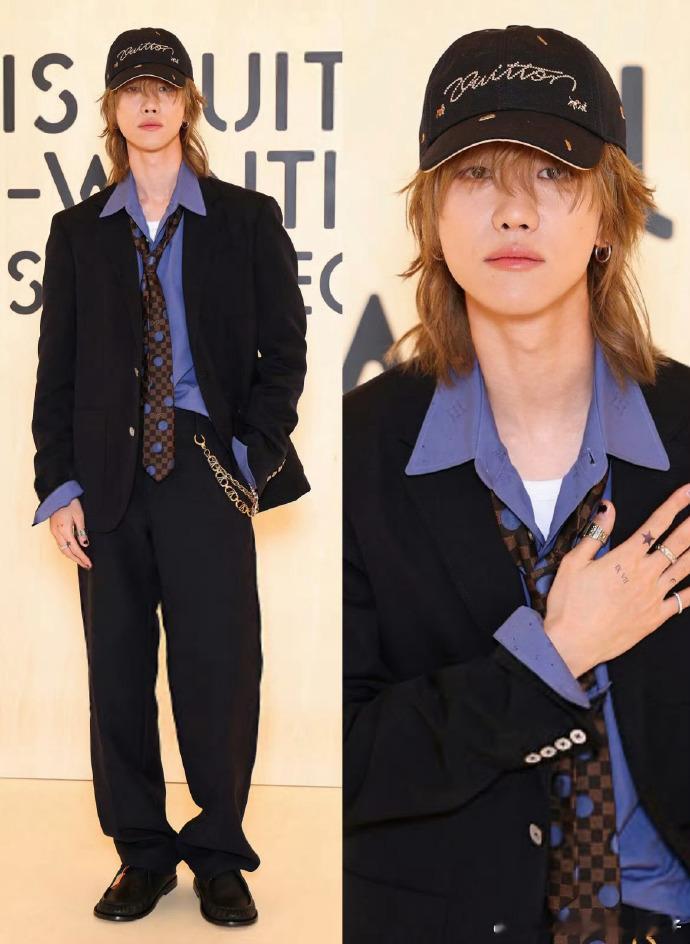 王嘉尔王鹤棣徐明浩G社怼脸王嘉尔王鹤棣徐明浩合影王嘉尔王鹤棣徐明浩亮相 LV，怼