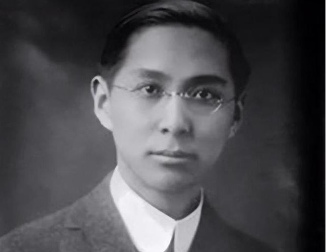 孙科从不喊她母亲，66年后儿媳写下两个字
1915年，49岁的孙中山要和22岁的