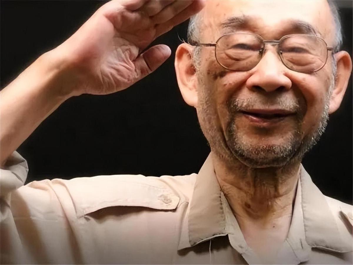 穿着五块钱的背心，却能上亿的导弹发射。美国科学家无法完成的导弹研究，他却只要18