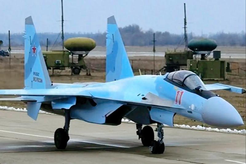 2015年，我们豪掷20亿美元引进苏-35，当时被某些人吹上了天。

谁能想到，