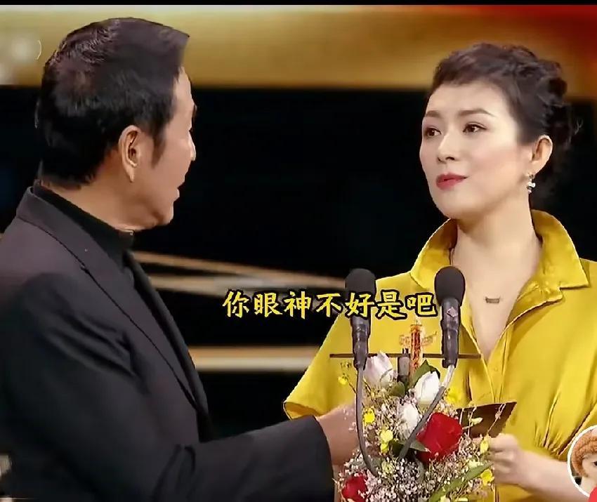 章子怡太不尊重陈道明了她以为和陈道明很熟，所以随便开起了玩笑。陈道明问获奖名单上