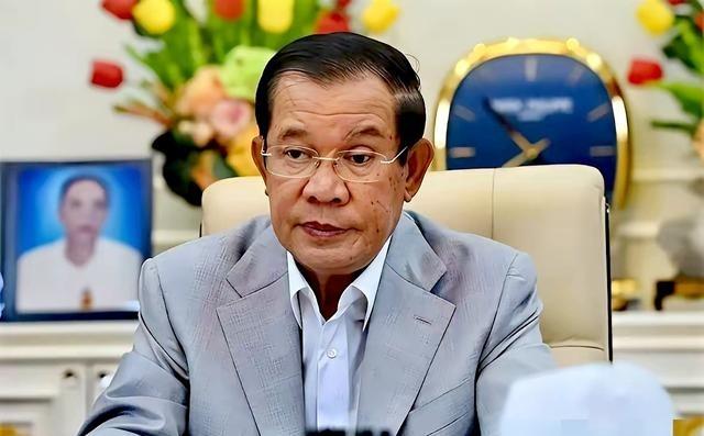 泰国，为什么要以强凌弱，暴揍柬埔寨国家？首先，泰国军方对洪森十分不满，那口恶气一