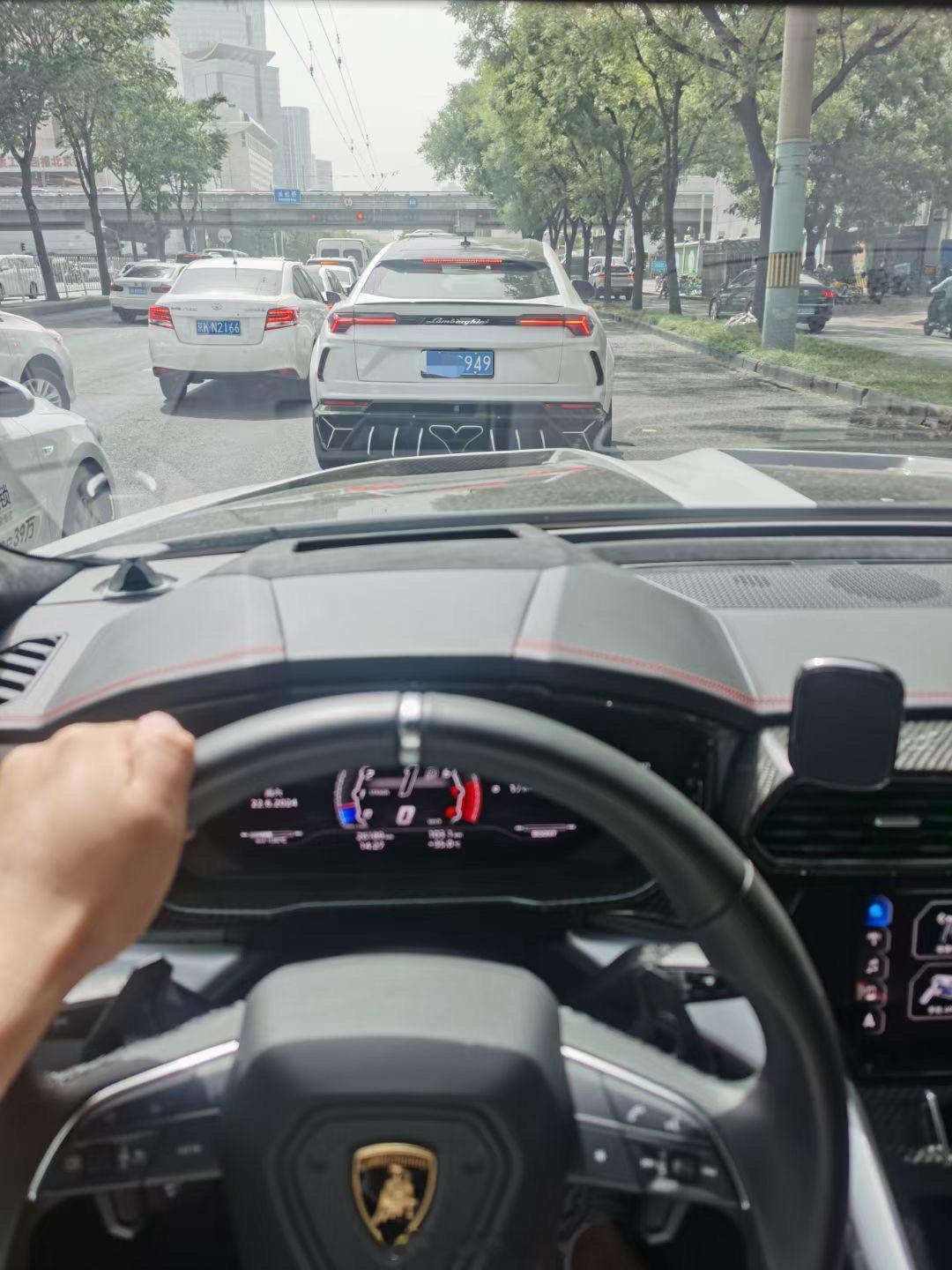 当1016 Urus 遇到Mansory Urus[doge] ​​​