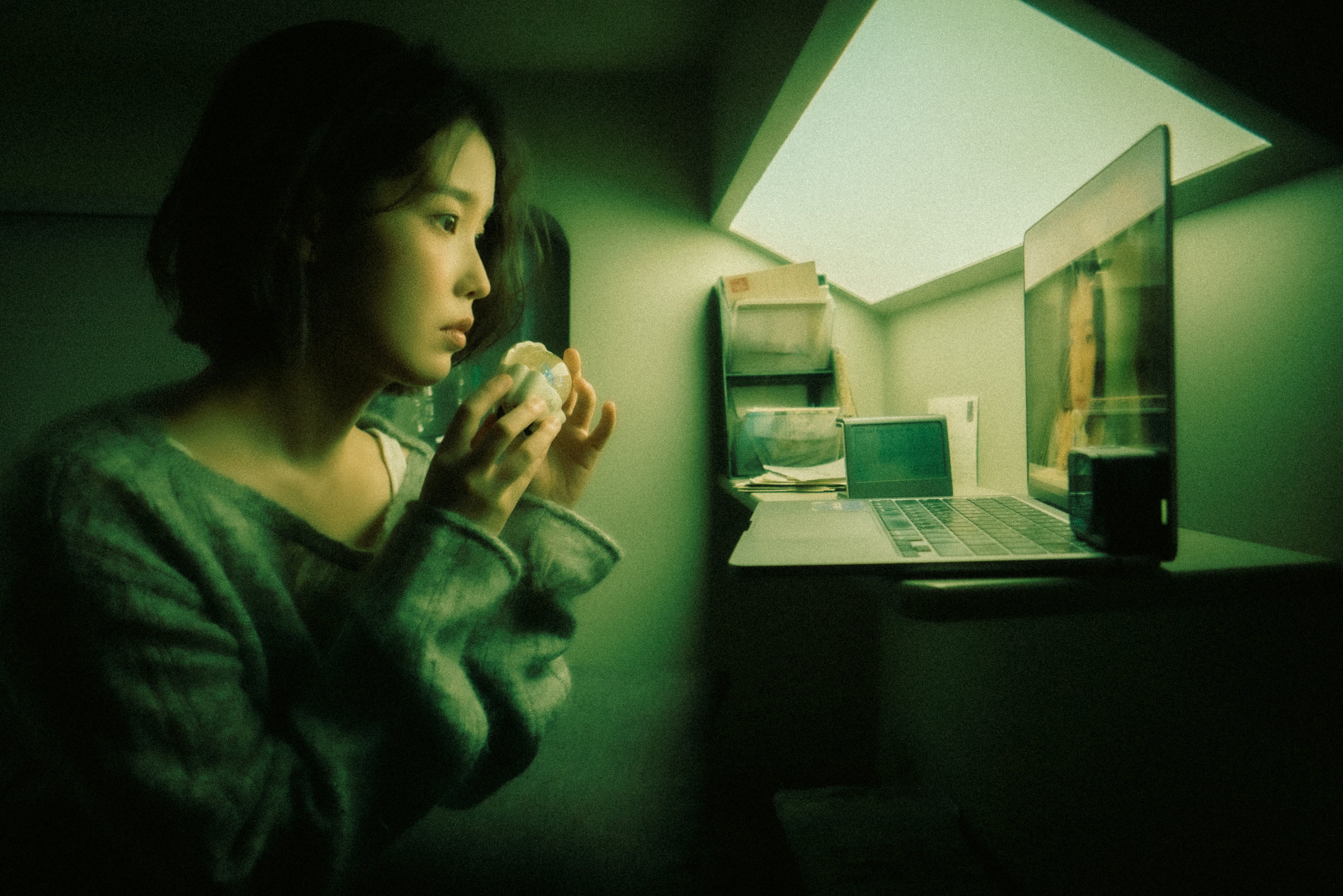 260907 IU预告照 IU Digital Single [이 별로부터] 