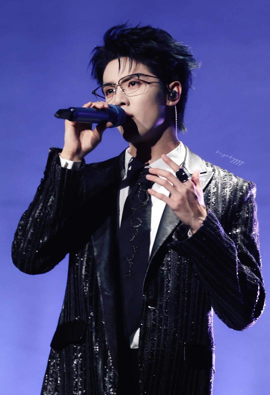 这个男人叫小帅
周峻纬 名侦探学院 周峻纬主任 周峻纬杭州 周峻纬生日 周峻纬生