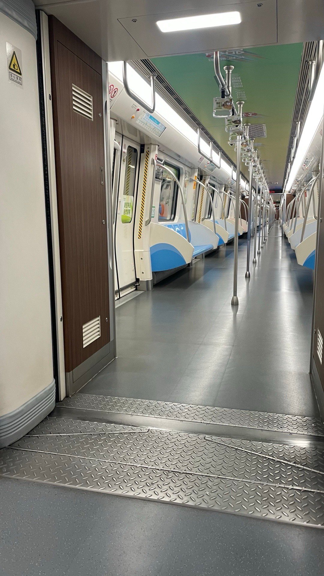 劳碌比闲着好那么点儿吧毕竟要生活 