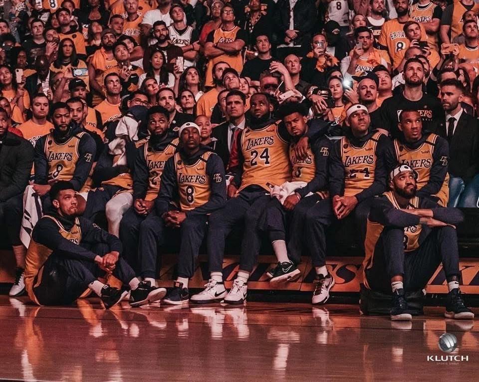 六年的的今天！原来我们上次夺冠都过了六年了！湖人国度科比