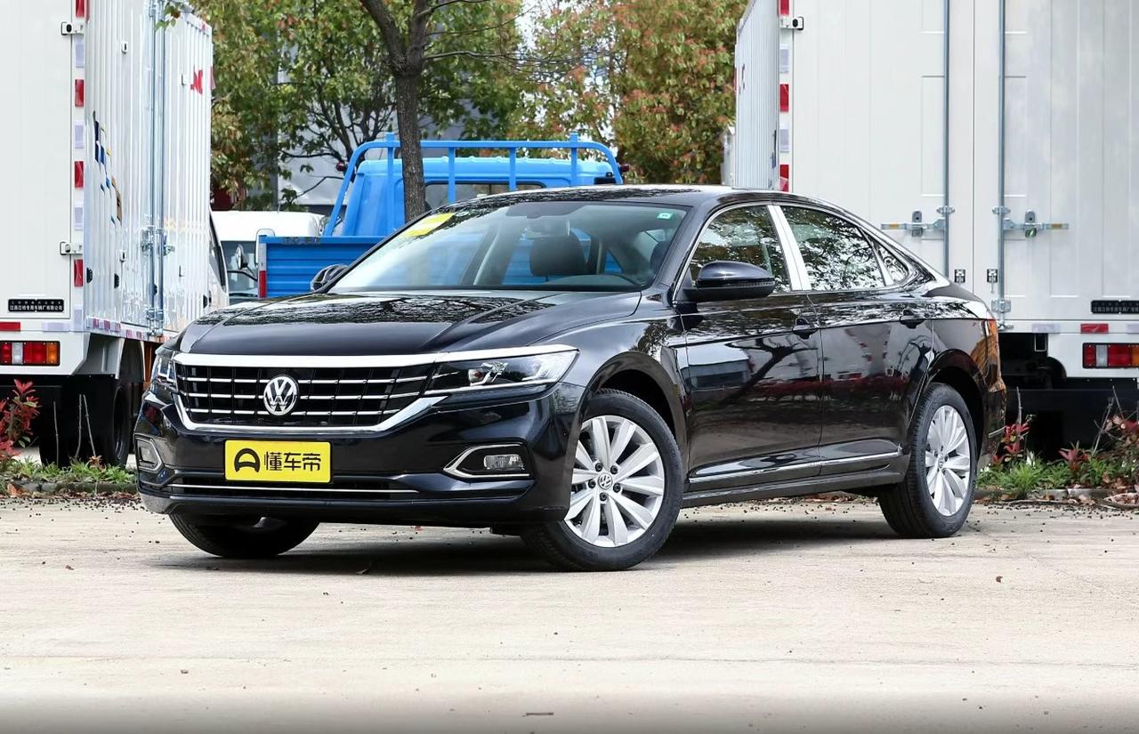 如果你正在10万左右的预算里挑一辆靠谱的二手B级车，那大众帕萨特大概率已经出现在